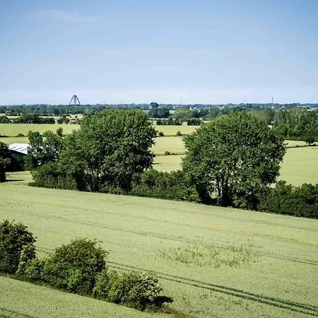 Vier Jahreszeiten 2-80 דירה *